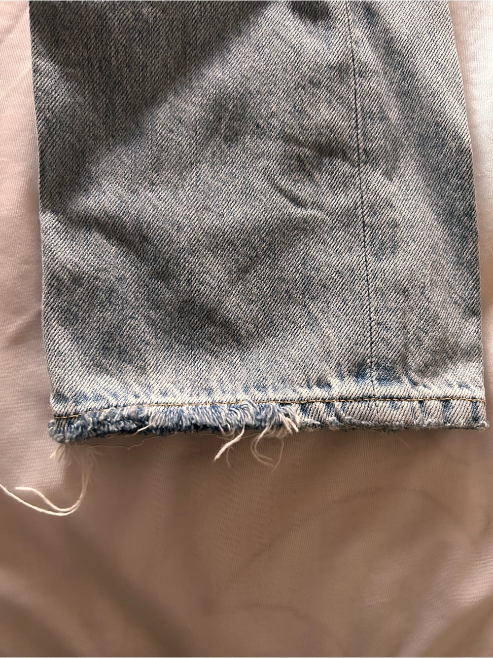 Agolde Riley Light Blue Distressed Jeans - Picture 5 of 5